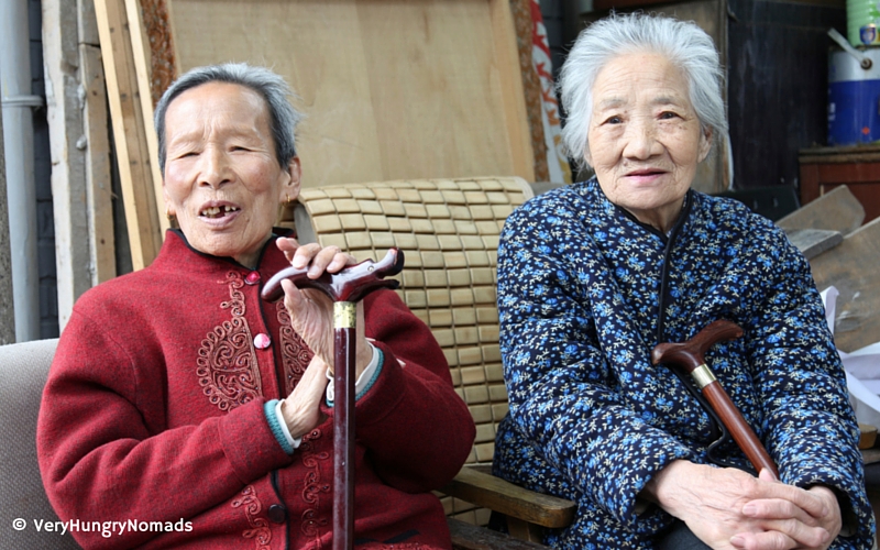 Local women in the hutongs of Beijing - People we meet travelling