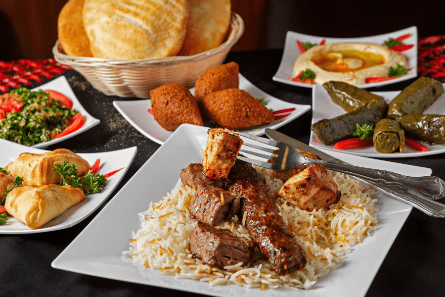 15 Foods of Lebanon Table of Lebanese food