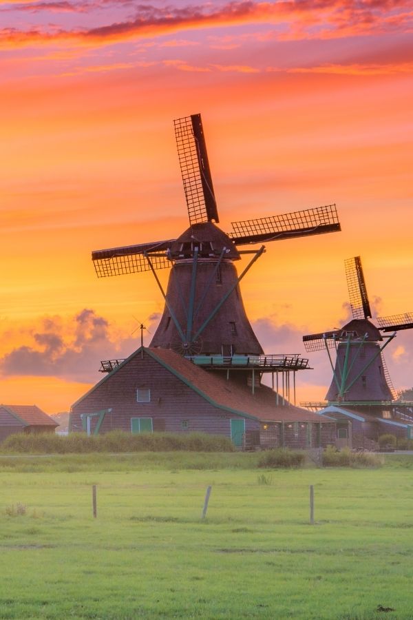 3 day in amsterdam itinerary windmills in field