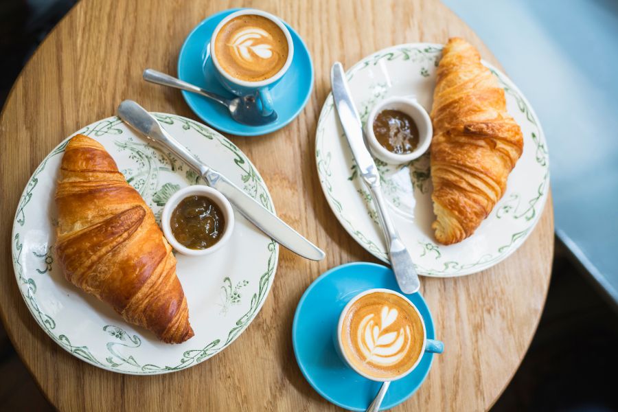 4 Days in Paris Itinerary croissants