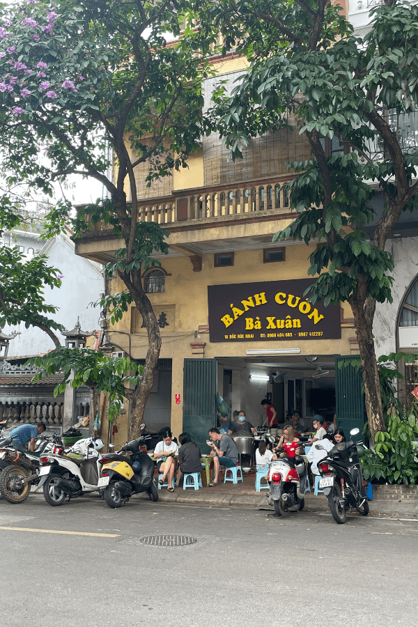 Bánh cuốn Bà Xuân store front Hanoi