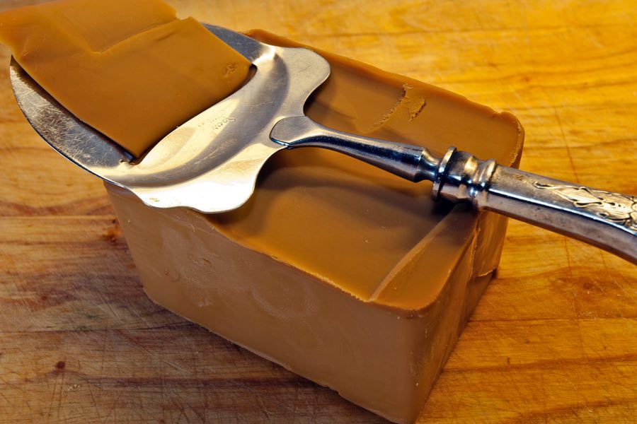 What to eat in Norway - 12 amazing dishes to try brunost