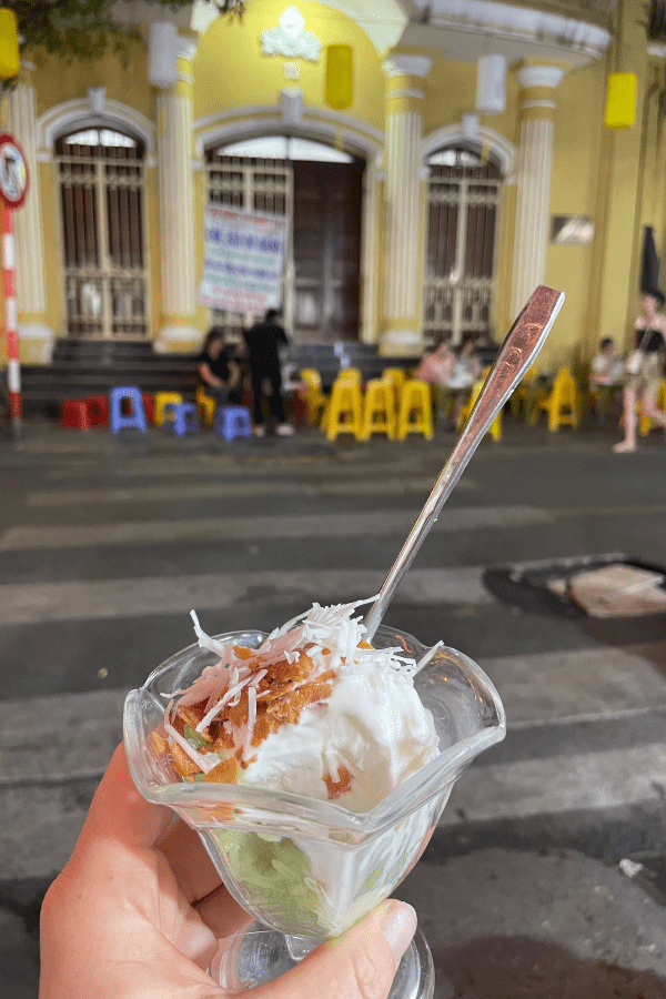 Chè Dung 93 - sticky rice coconut ice cream