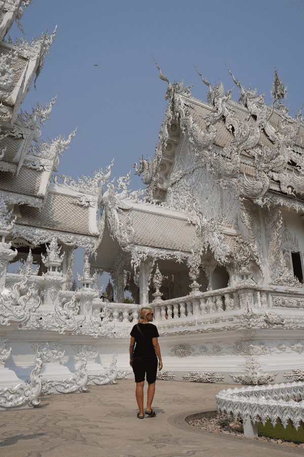 Chiang Mai vs Chiang Rai white temple MArty