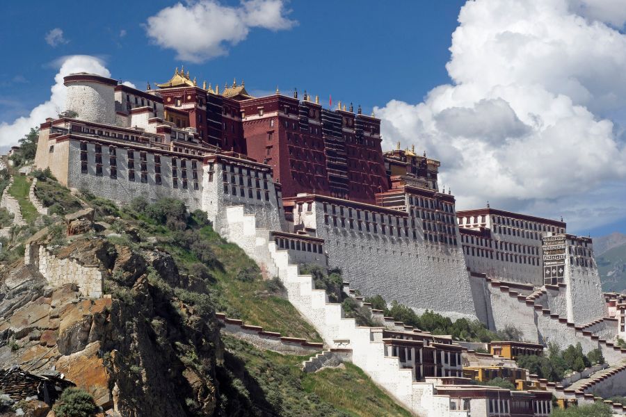 Historical Places in the world The Potala Palace, Lhasa, Tibet Tag: places of history