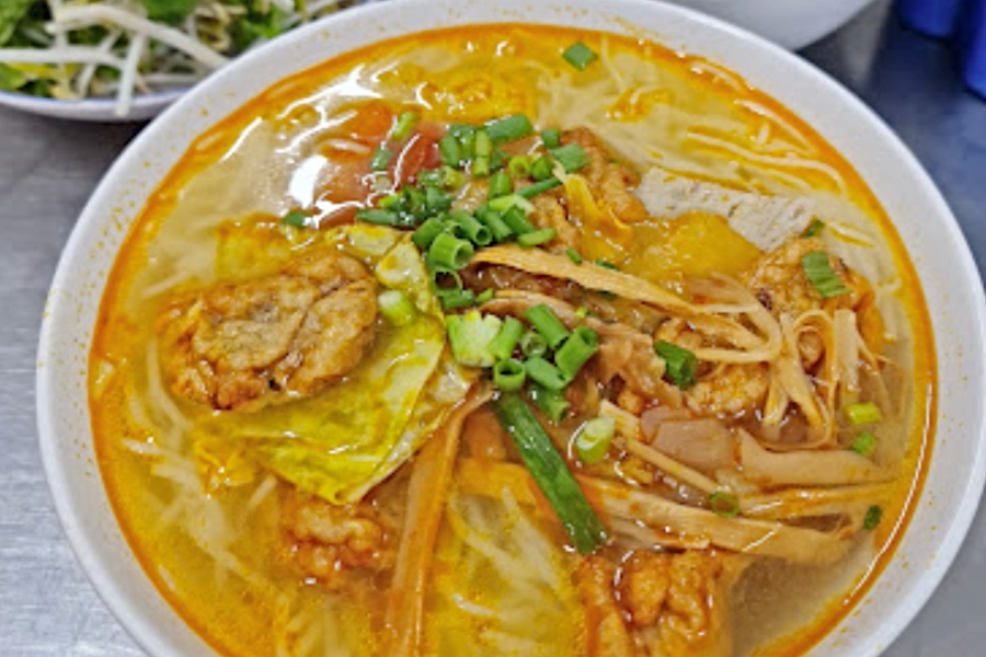 Hon Fishcake noodle soup