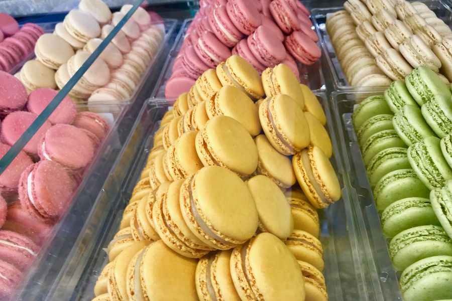 How Many Days In Paris do you need - Macaroons