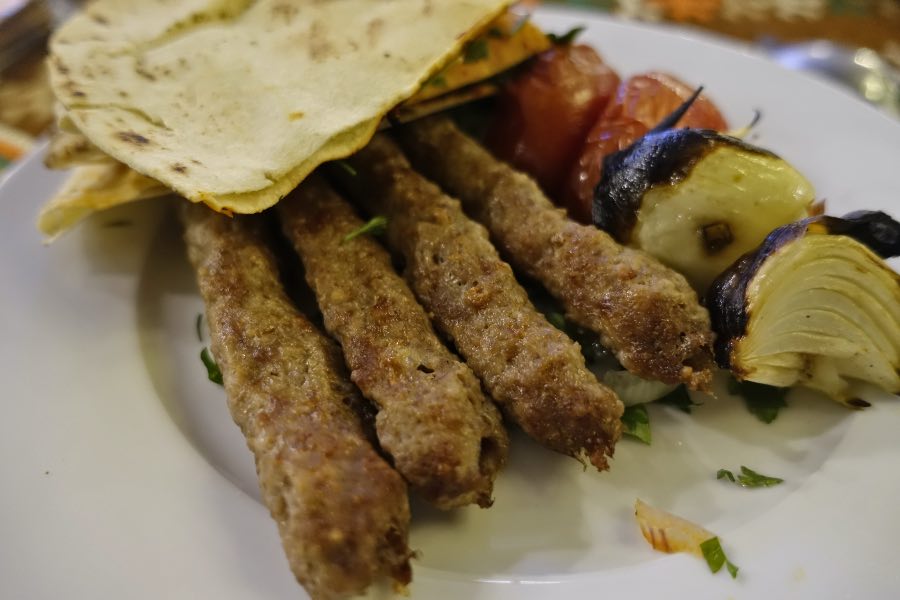 9 Must-try food in Syria meat kebab