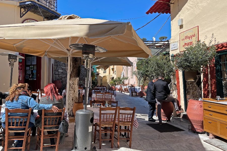 Athens in One Day - Taverna Plaka