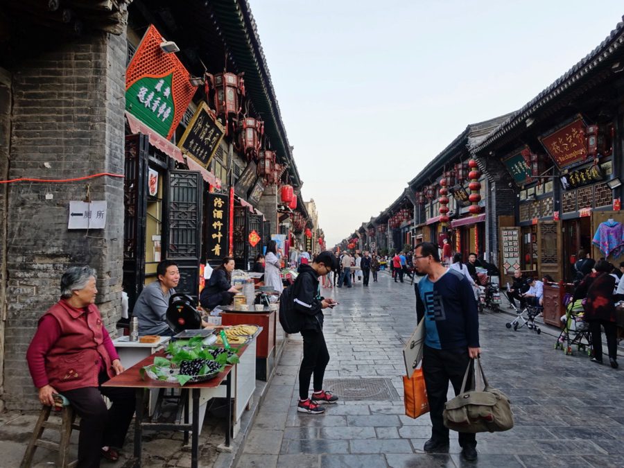 where to eat in pingyao streets