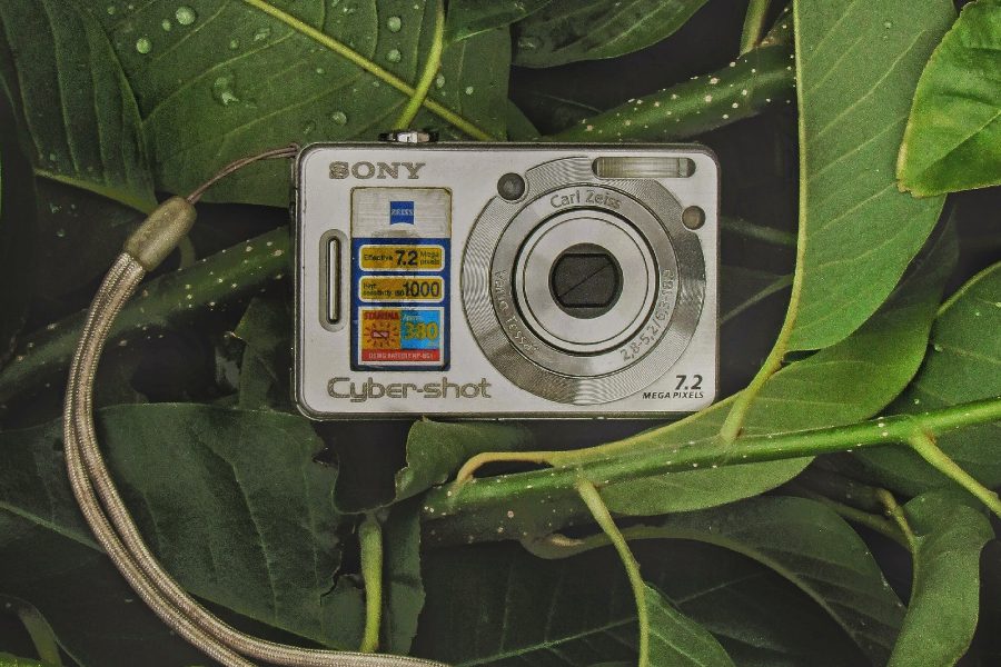 travel like before smartphones sony old camera