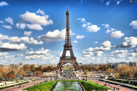 paris travel guide 4 days