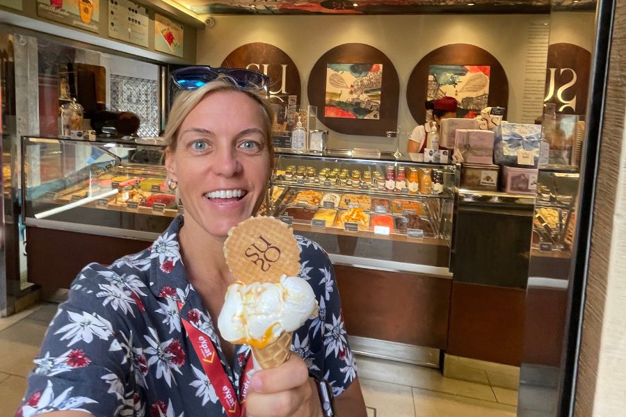 The Perfect One Day in Venice Itinerary gelato time