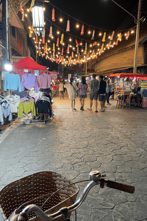 Things to Do in Lampang Thailand - Weekend markets