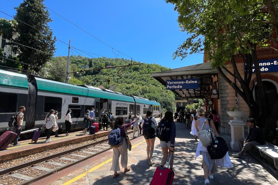 How to get to Lake Como - Varenna Train station