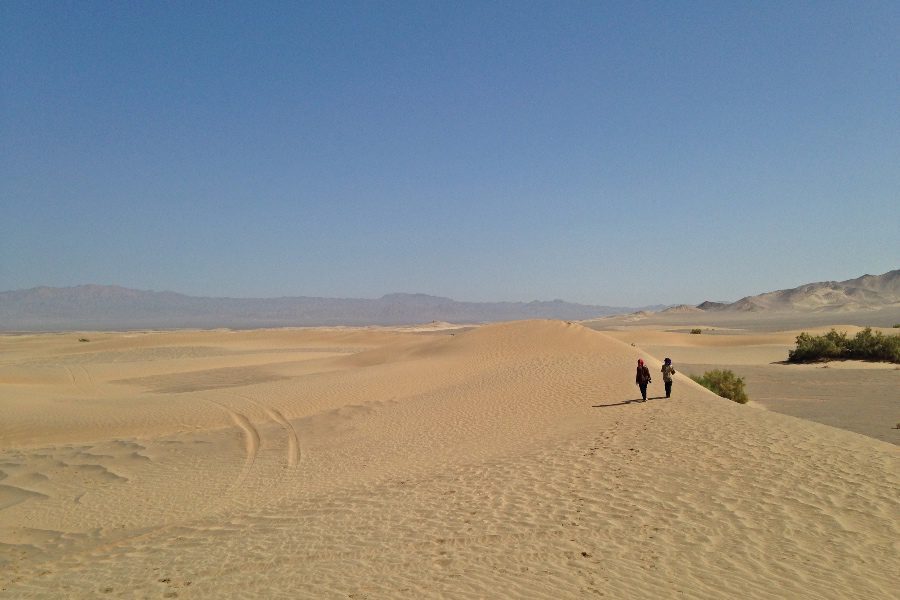 photos of iran desert