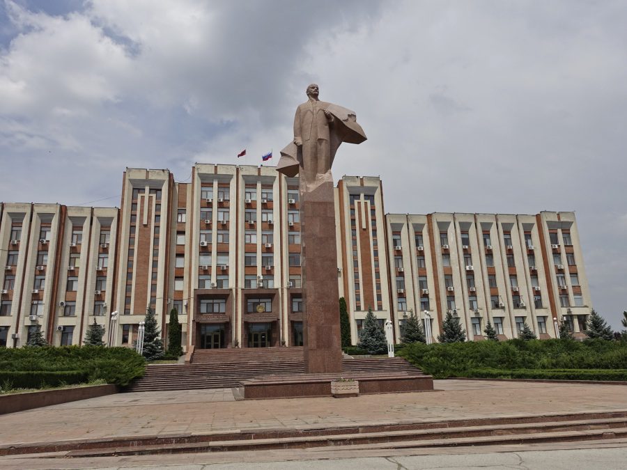 Visiting Transnistria lenin statue