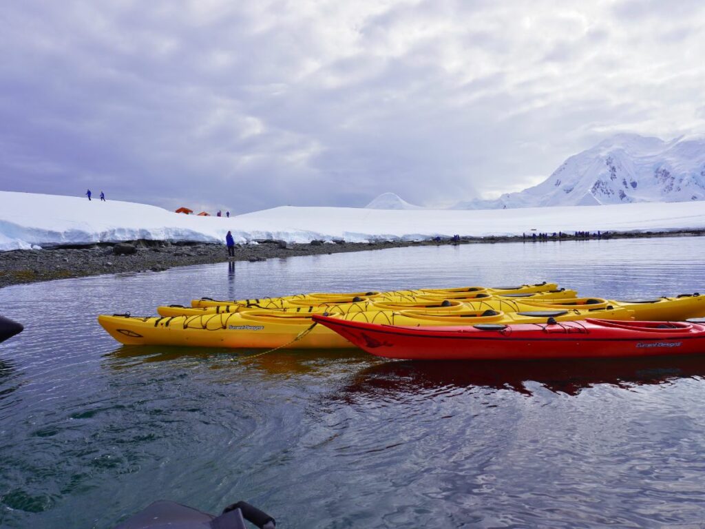 kayaking-antarctica