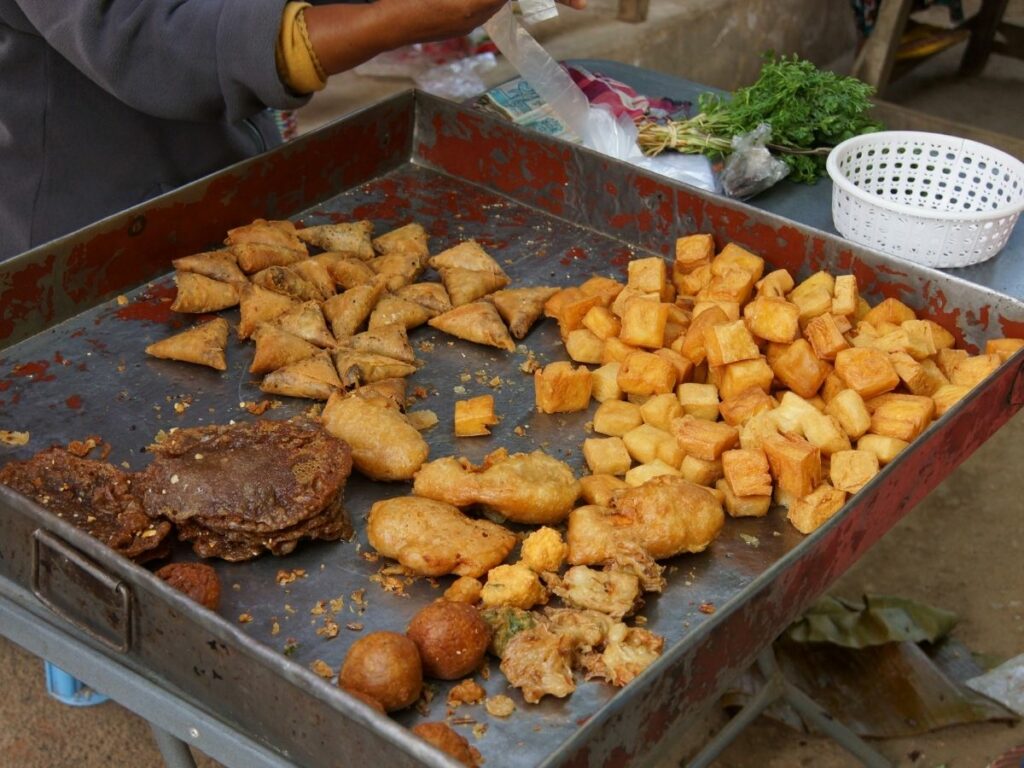 kway is fried snack foods in Burma