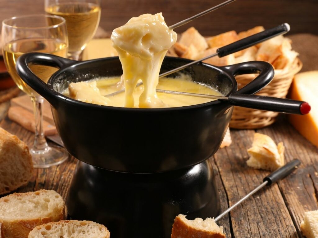 cheese fondue food in switzerland