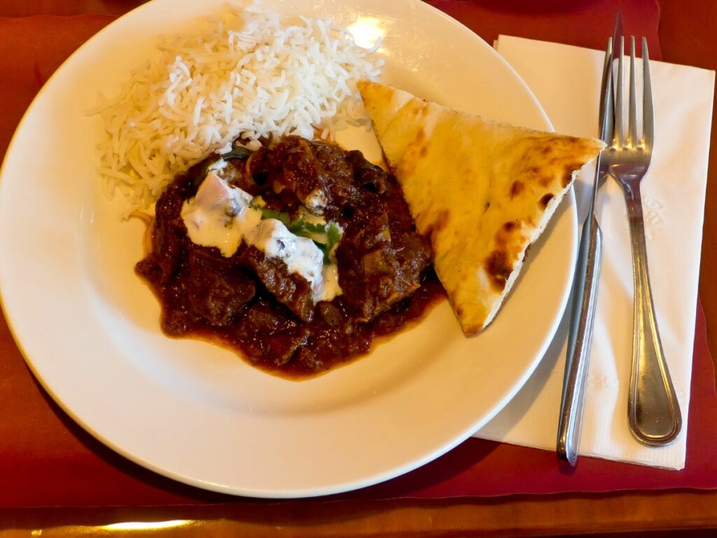 lamb vindaloo Indian cuisine